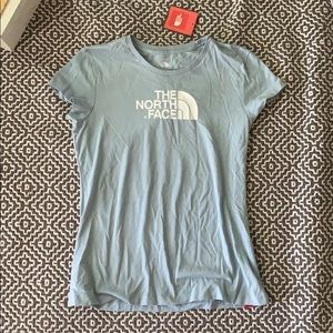 light blue north face t-shirt (size medium) NWT